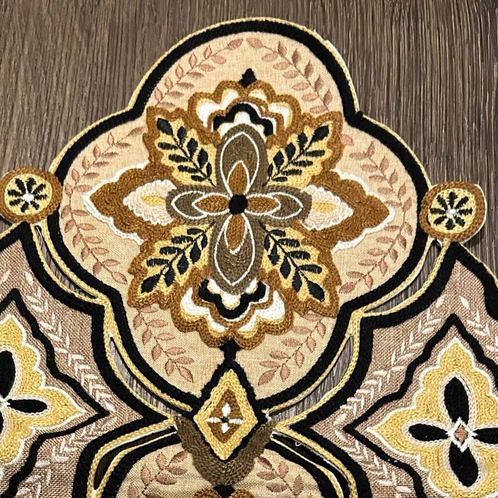 Keva Embroidered Elegant Brown Black Tan Floral Table Runner 36 by 14 Inches NWT - Picture 2 of 3